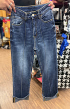 Load image into Gallery viewer, PINTUCK CUFFED DENIM