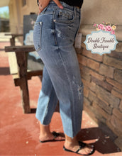 Load image into Gallery viewer, The Nova Judy Blue Wide Leg Crops