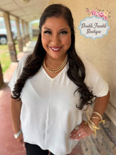 Load image into Gallery viewer, MADELINE TOP -WHITE