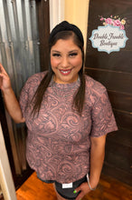 Load image into Gallery viewer, COUNTRY ROADS TEE