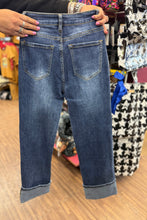 Load image into Gallery viewer, PINTUCK CUFFED DENIM
