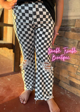 Load image into Gallery viewer, ROUND THE TRACK CHECKER JEANS