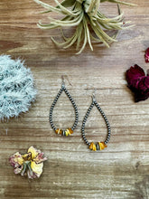 Load image into Gallery viewer, 3 mm sterling silver pearls earrings teardrop with yellow amber
