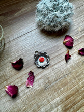 Load image into Gallery viewer, Spiny Flower pendant
