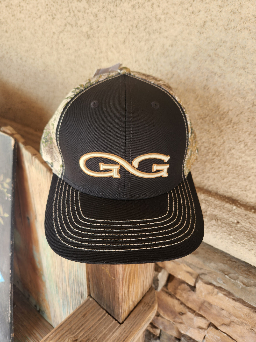 GAMEGUARD MENS CAP- BLACK/CAMO BACK