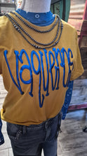 Load image into Gallery viewer, VAQUEROS PUFF TEE
