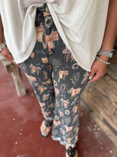 Load image into Gallery viewer, SADDLE ROOM DENIM
