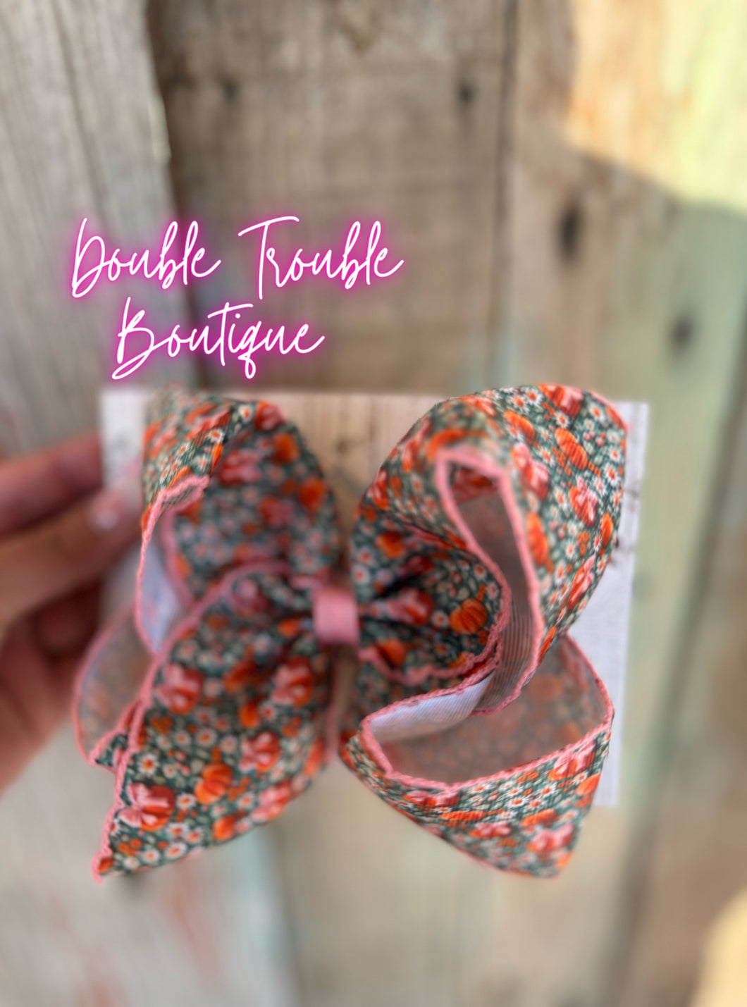 GREEN PUMPKINS COQUETTE BOW- 5INCH