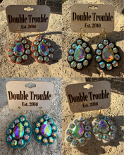 Load image into Gallery viewer, Blossom Earrings
