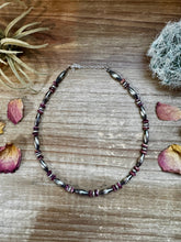 Load image into Gallery viewer, Torpedo choker Sterling Silver Pearls and Purple Spiny

