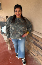 Load image into Gallery viewer, CAMO KREEK TOP
