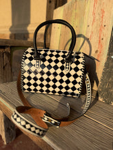 Load image into Gallery viewer, MEDIUM CHECKER LEATHER PURSE
