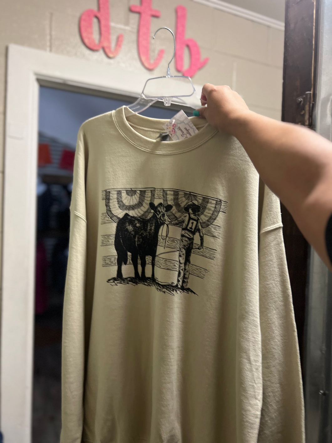 THE SHOWMAN SWEATER