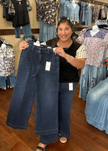Load image into Gallery viewer, WORKING GIRL JUDY BLUE ANKLE DENIM
