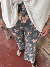 Load image into Gallery viewer, SADDLE ROOM DENIM

