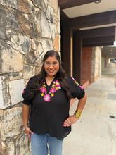 Load image into Gallery viewer, MARKET SQUARE EMBROIDERED TOP
