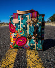 Load image into Gallery viewer, CLASSIC TOTE, DEZI
