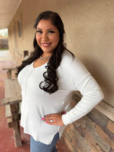 Load image into Gallery viewer, Butter Sweater -Ivory
