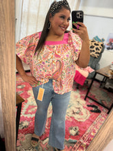 Load image into Gallery viewer, SUTTON RISEN STRAIGHT LEG CROP DENIM
