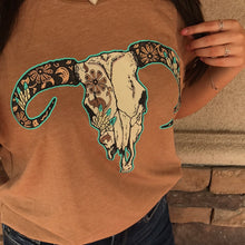 Load image into Gallery viewer, PRINTED COW SKULL TEE
