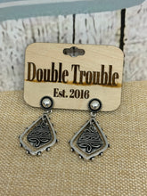 Load image into Gallery viewer, REINA DANGLE EARRINGS
