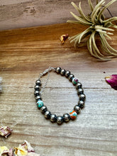 Load image into Gallery viewer, 8 mm Sterling Silver Pearls bracelet with Mohave beads
