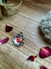 Load image into Gallery viewer, Spiny Flower pendant
