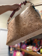 Load image into Gallery viewer, LAWTON, DOWNTOWN CROSSBODY
