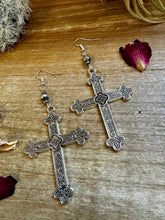 Load image into Gallery viewer, Cross earrings with 6 mm sterling silvers pearls
