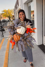 Load image into Gallery viewer, Lux Pumpkins Fall Wreath
