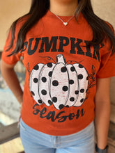 Load image into Gallery viewer, PUMPKIN SEASON TEE
