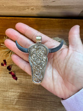 Load image into Gallery viewer, Big Antler longhorn with  turquoise pendant II
