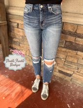 Load image into Gallery viewer, LOVERVET SLIM STRAIGHT DENIM LOREN
