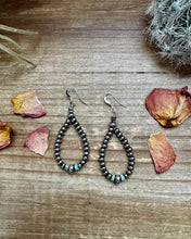 Load image into Gallery viewer, Smaller Sterling SAUCER Silver Pearls earrings teardrop and green turquoise

