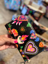 Load image into Gallery viewer, VIDA, ESSENTIAL WALLET

