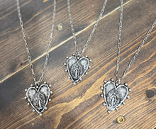 Load image into Gallery viewer, The Virgin Mary Jewlery Set
