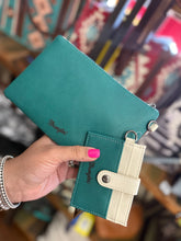 Load image into Gallery viewer, Wrangler Wristlet -Turq
