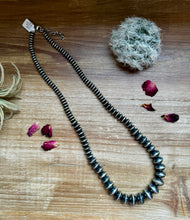 Load image into Gallery viewer, Sterling silver pearls - 24 inch
