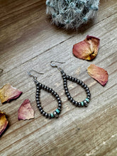 Load image into Gallery viewer, Smaller Sterling SAUCER Silver Pearls earrings teardrop and green turquoise
