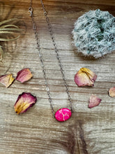Load image into Gallery viewer, Oval Pink choker Verascite - Valentine collection
