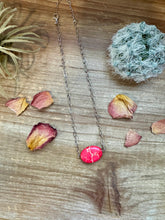 Load image into Gallery viewer, Oval Pink choker Verascite - Valentine collection
