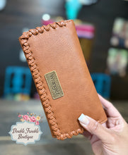 Load image into Gallery viewer, TAN LEATHER TRI FOLD WALLET
