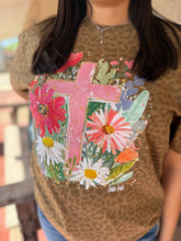 Load image into Gallery viewer, Spring Cross Leopard Tee
