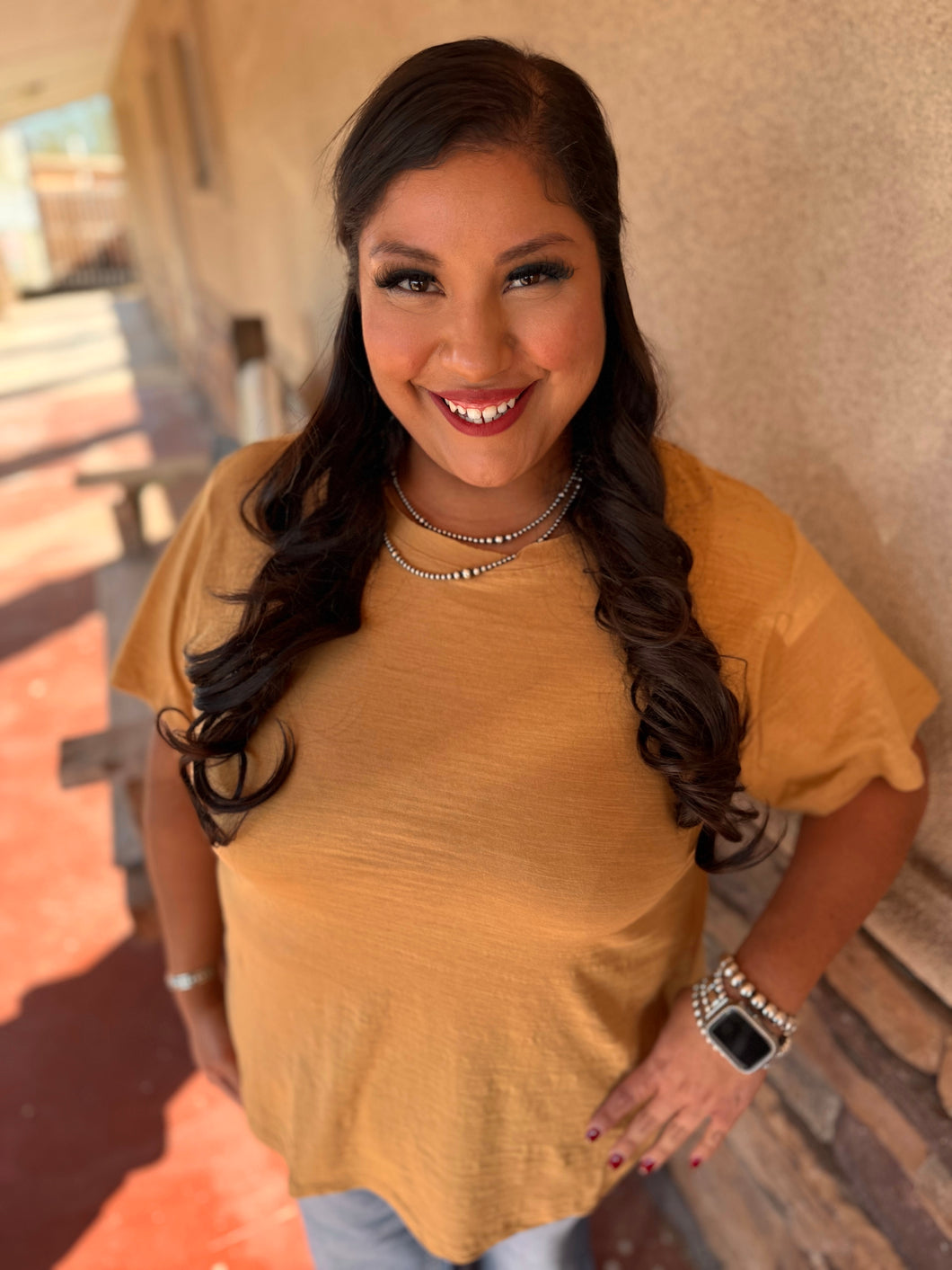 TOTALLY BASIC TEE -GOLD