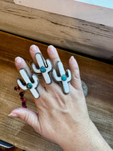 Load image into Gallery viewer, White Cactus Antler with turquoise Adjustable Ring
