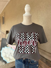 Load image into Gallery viewer, GAME DAY SPIRIT TEE
