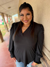 Load image into Gallery viewer, CANYON CALL TOP- BLACK
