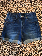 Load image into Gallery viewer, Frontier Cuffed Shorts
