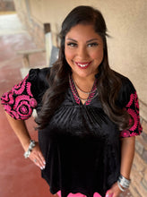 Load image into Gallery viewer, CHIC EMBROIDERED TOP - BLK
