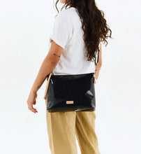 Load image into Gallery viewer, MARIANA DOWNTOWN CROSSBODY
